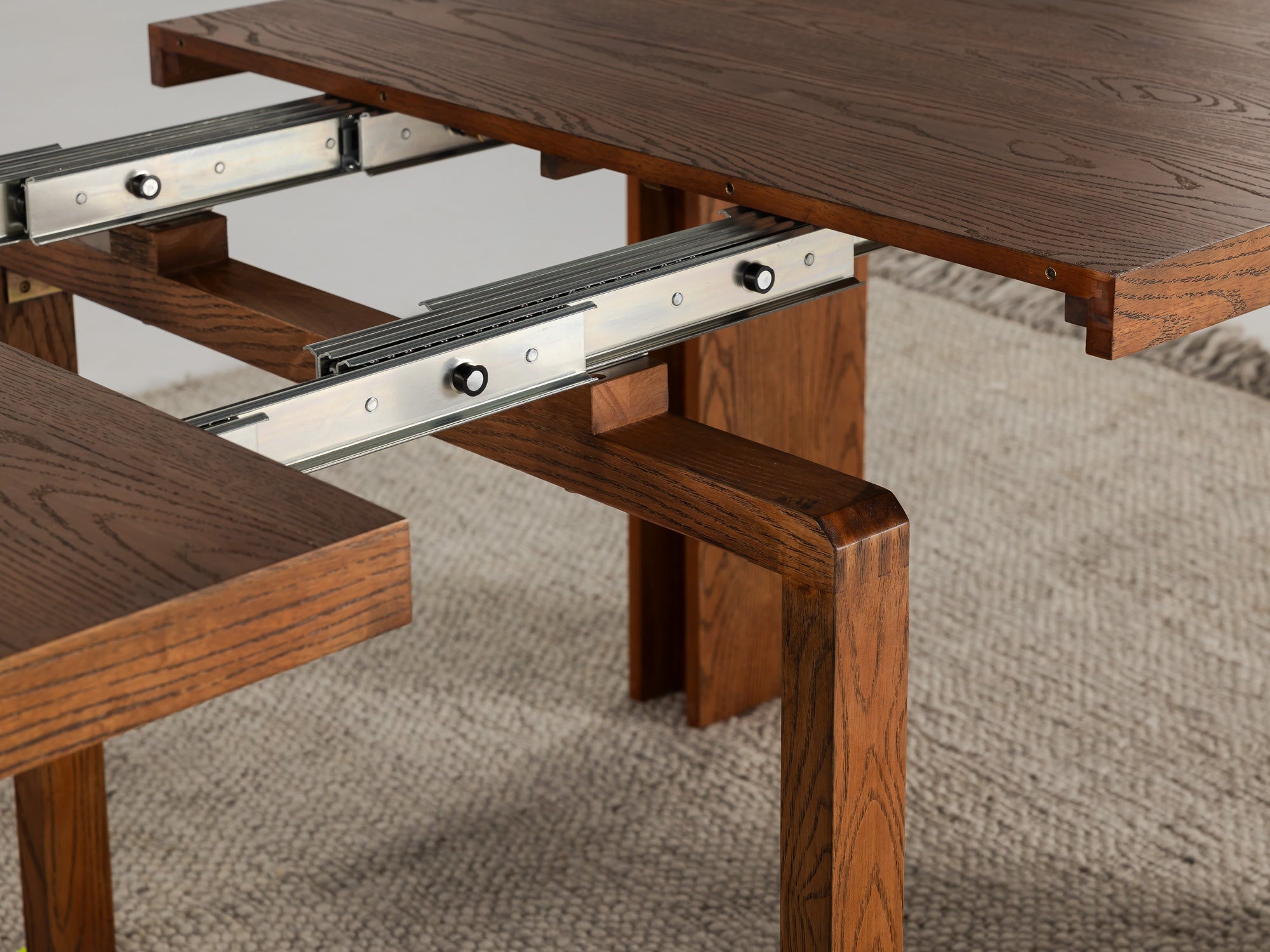 Extendable high top online table