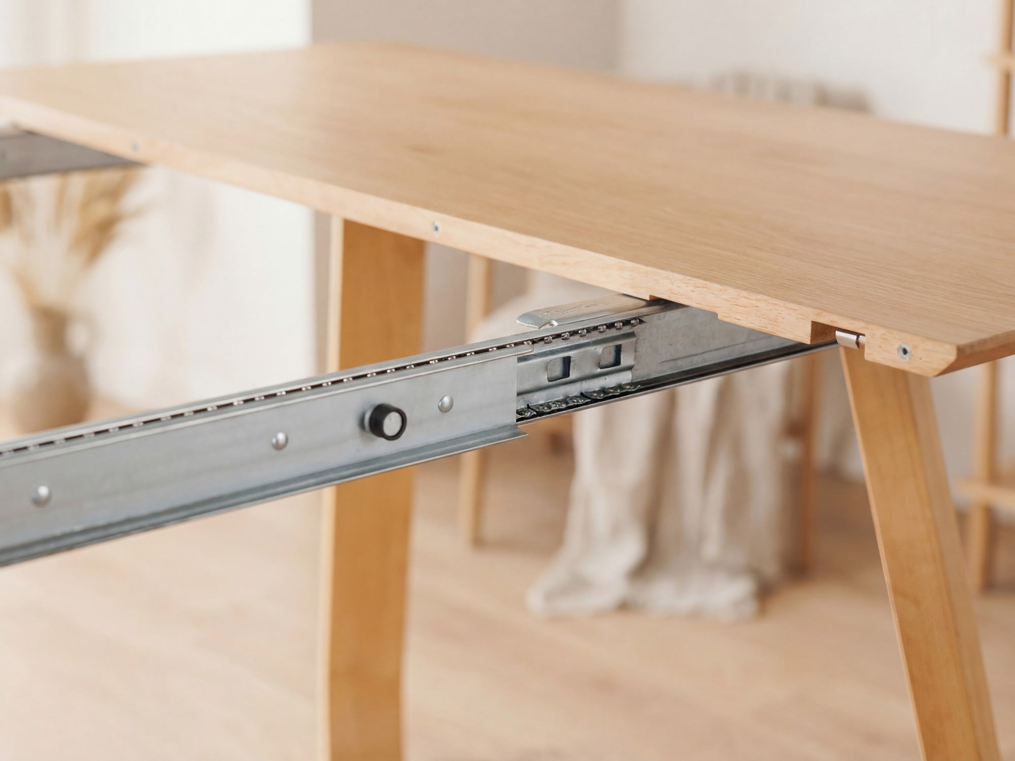 Nova Extendable Dining Table - Extendable Bench Set | TT US